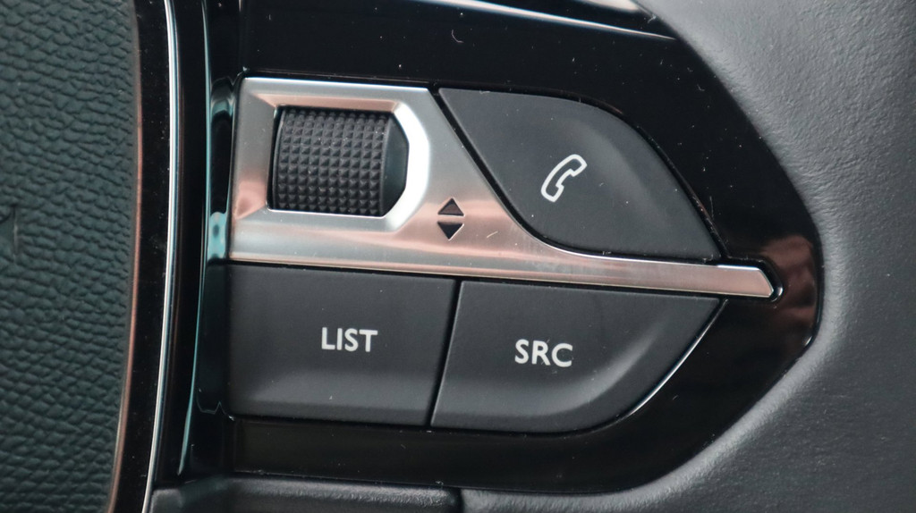 Peugeot e-208 (R804BF) met abonnement