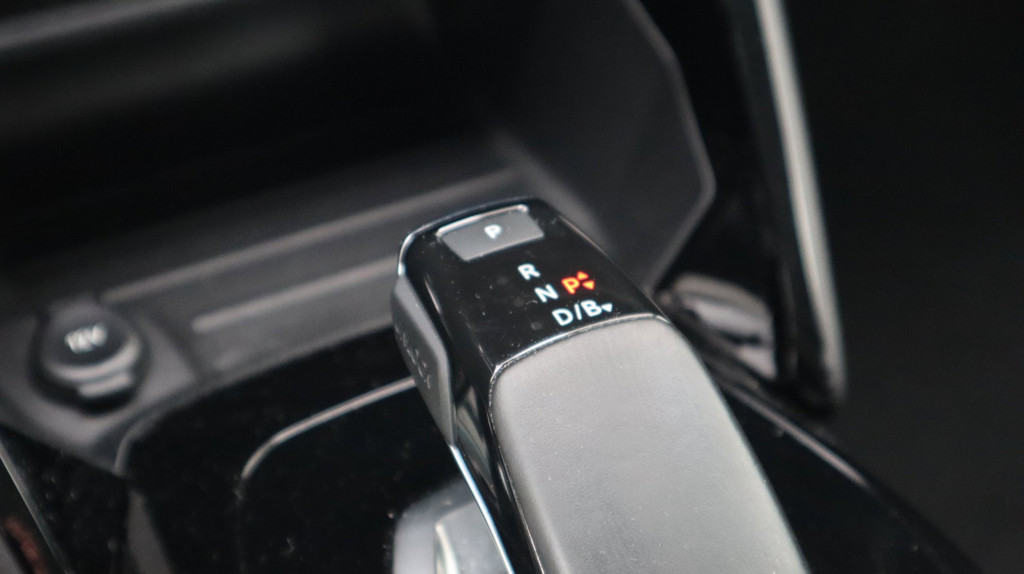 Peugeot e-208 (R804BF) met abonnement