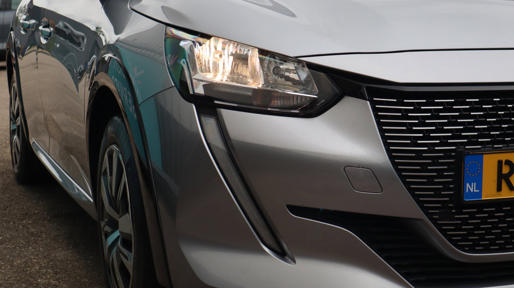 Peugeot e-208 (R804BF) met abonnement