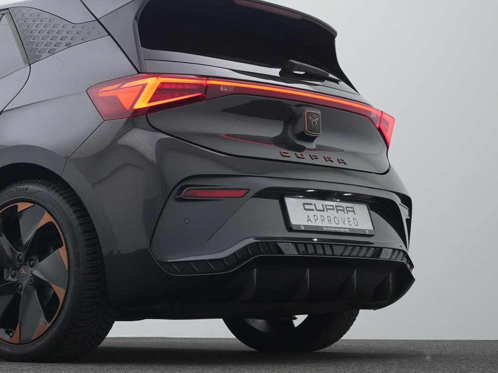 CUPRA Born (P486PS) met abonnement