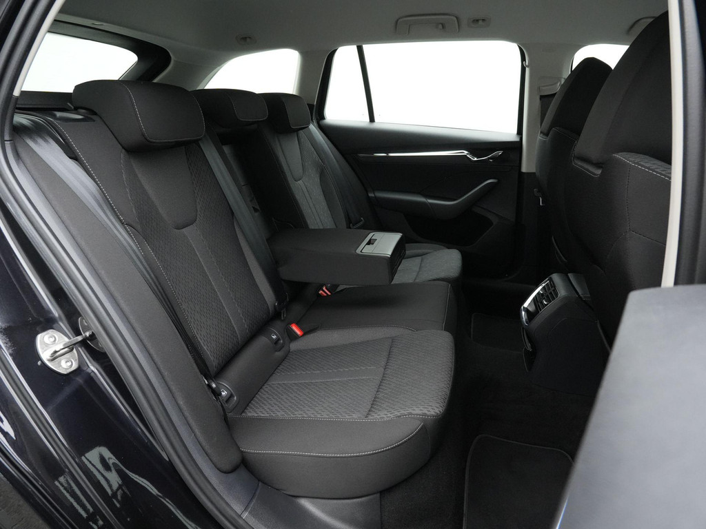 ŠKODA Octavia (KFG64K) met abonnement