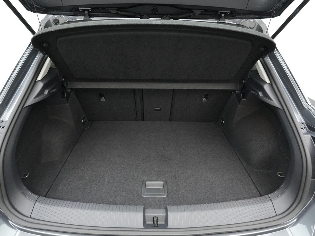 Volkswagen T-Roc (S923BN) met abonnement