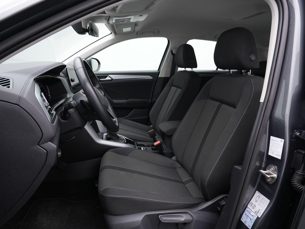 Volkswagen T-Roc (S923BN) met abonnement