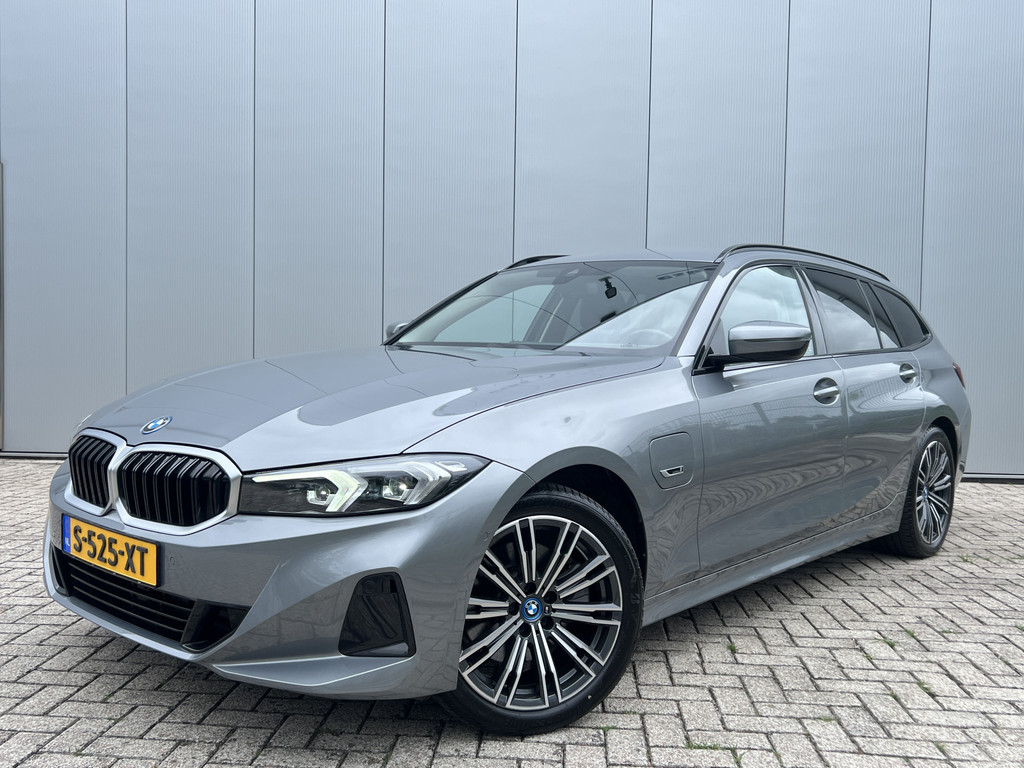 BMW 3 Serie touring (S525XT) met abonnement
