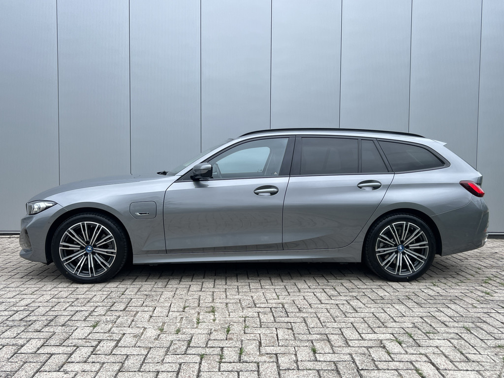 BMW 3 Serie touring (S525XT) met abonnement