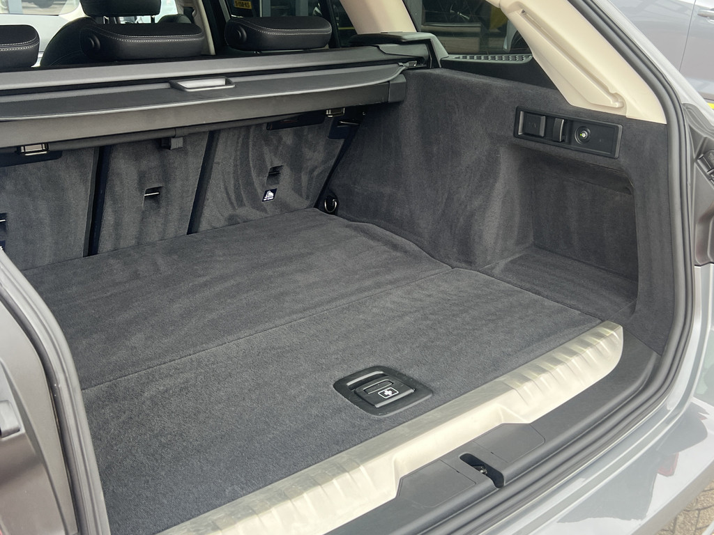 BMW 3 Serie touring (S525XT) met abonnement