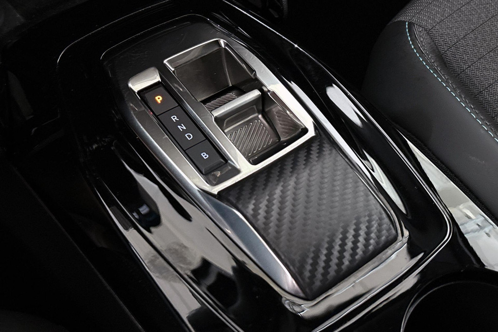 Peugeot e-2008 (T945FJ) met abonnement