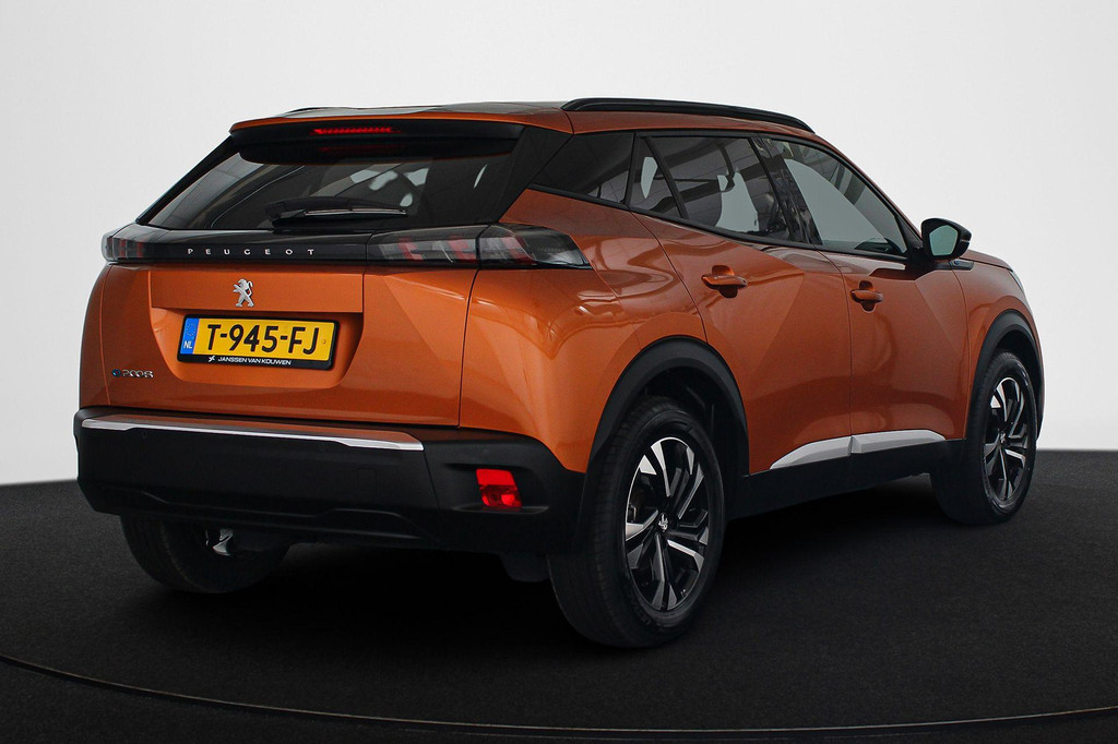 Peugeot e-2008 (T945FJ) met abonnement