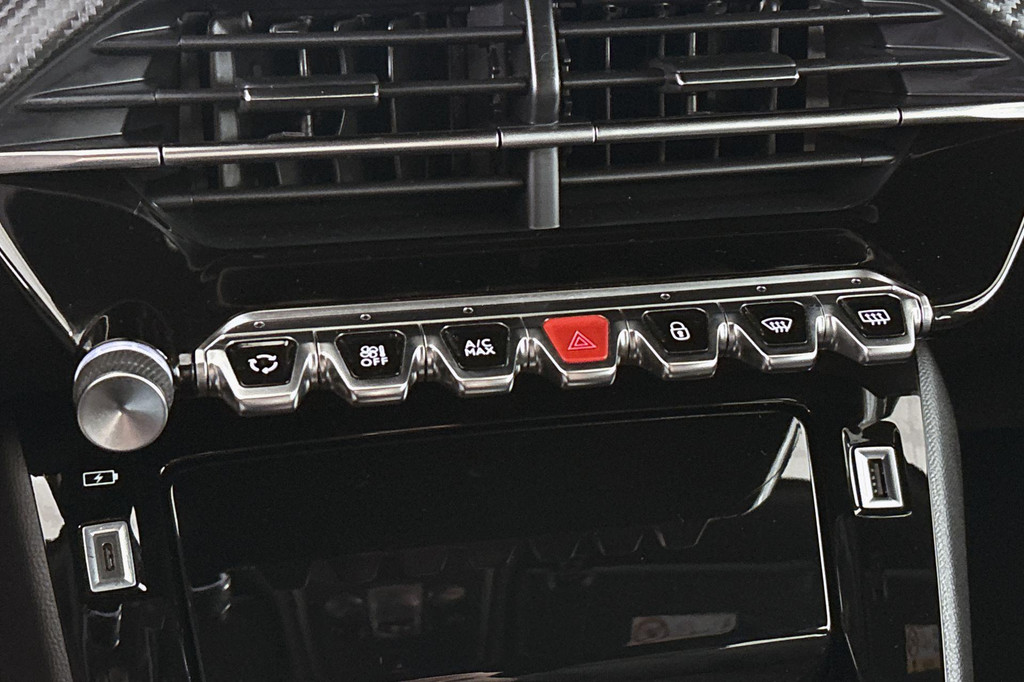 Peugeot e-2008 (T945FJ) met abonnement