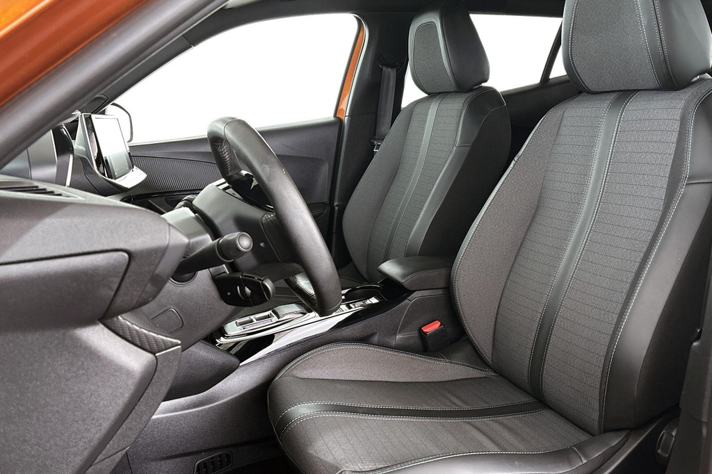 Peugeot e-2008 (T945FJ) met abonnement