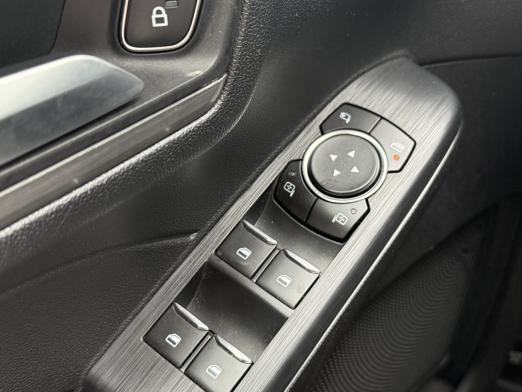 Ford Kuga (L029HP) met abonnement