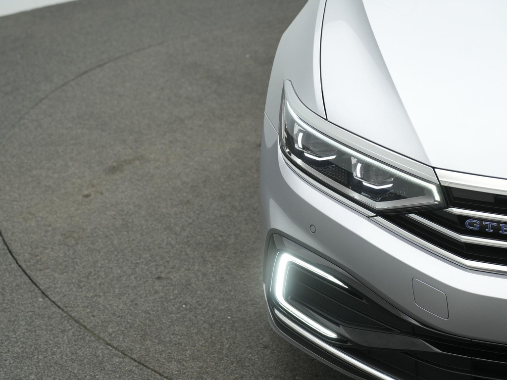 Volkswagen Passat (KJV93V) met abonnement