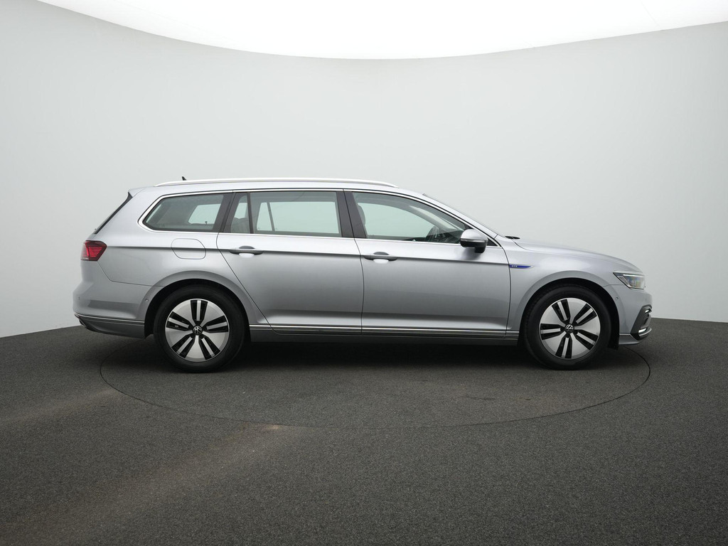 Volkswagen Passat (KJV93V) met abonnement