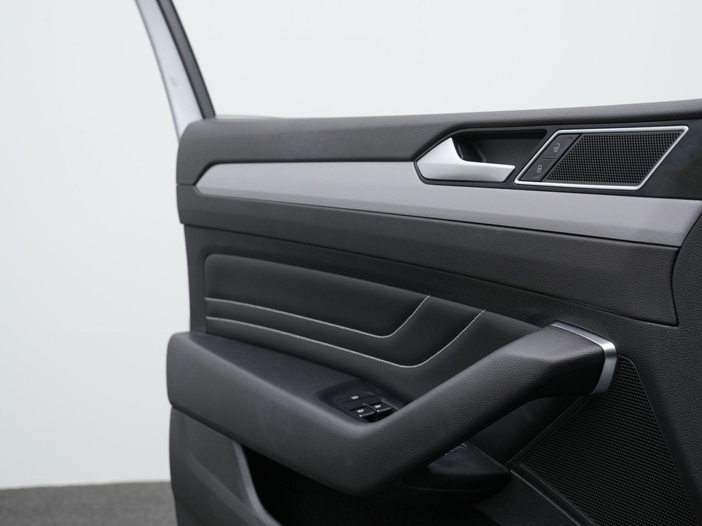 Volkswagen Passat (KJV93V) met abonnement