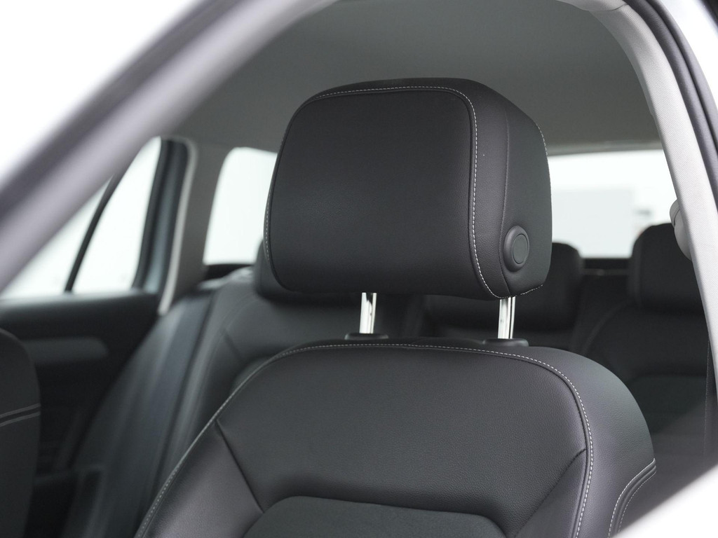 Volkswagen Passat (KJV93V) met abonnement