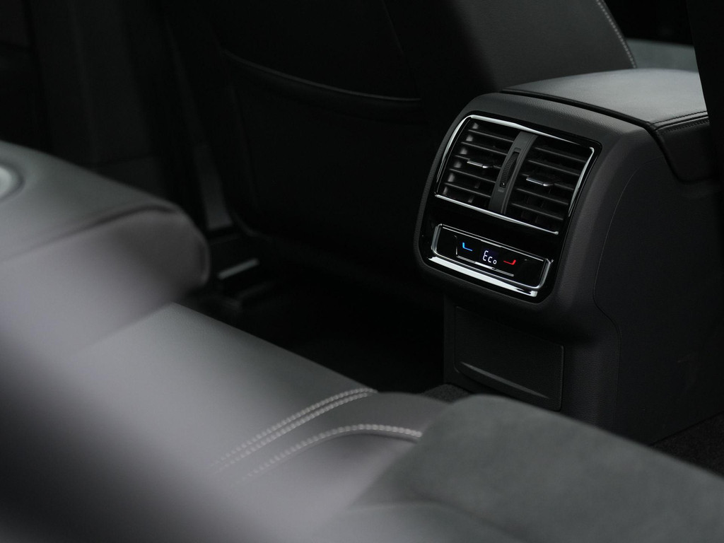 Volkswagen Passat (KJV93V) met abonnement