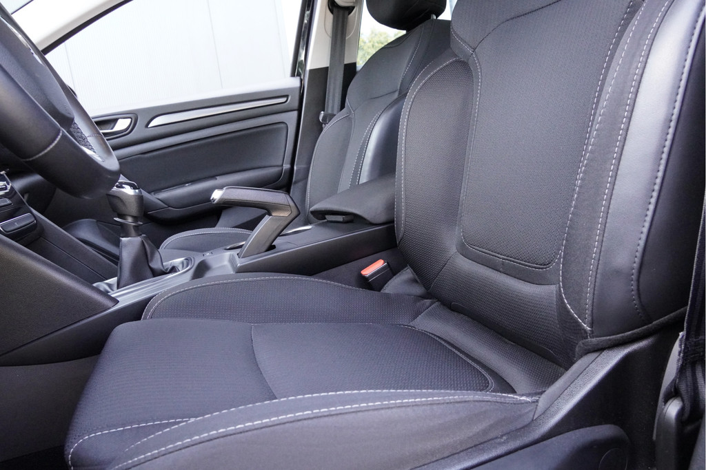 Renault MEGANE Estate (L612GS) met abonnement