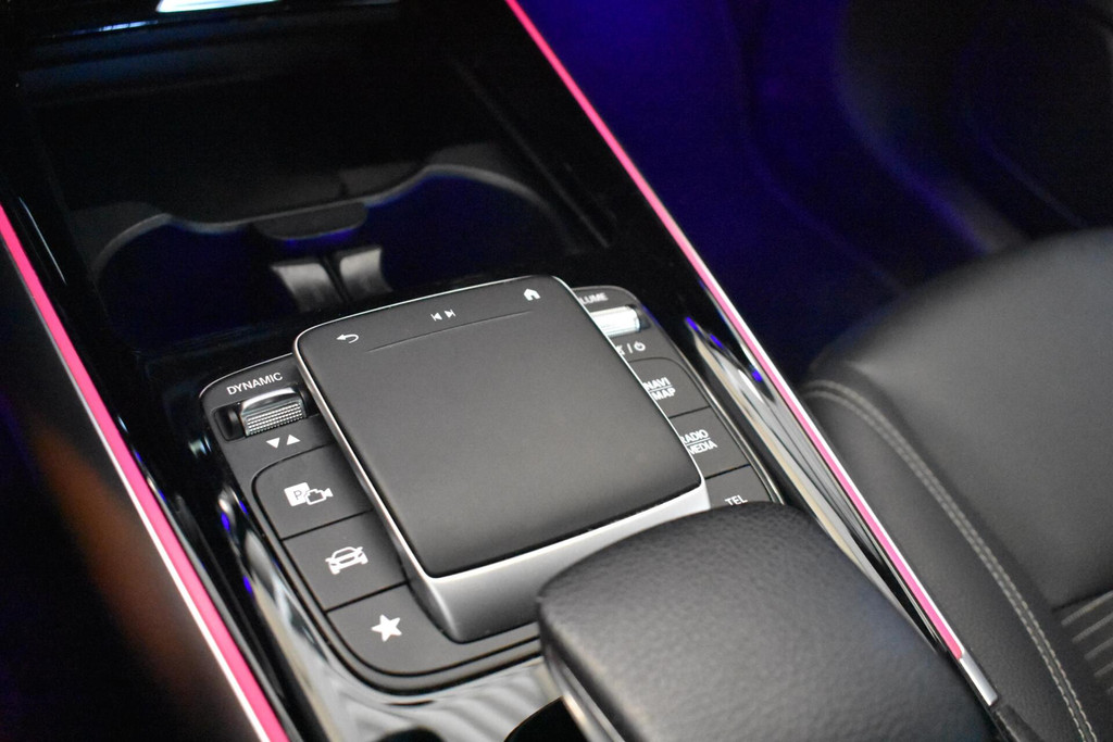 Mercedes-Benz EQA (N072SZ) met abonnement