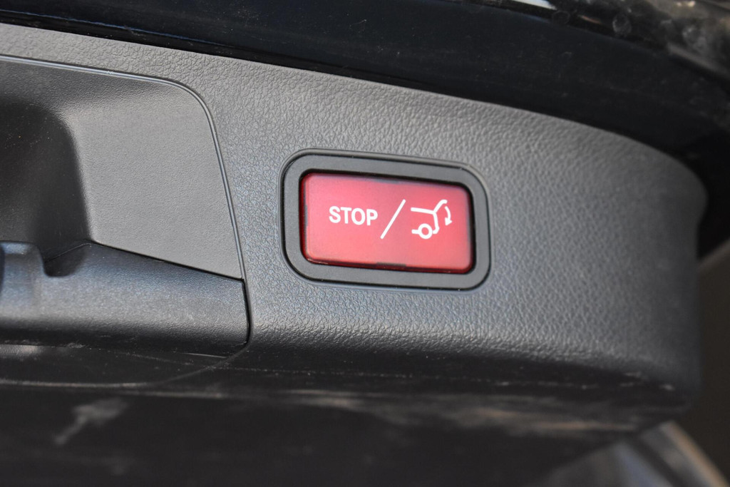 Mercedes-Benz EQA (N072SZ) met abonnement