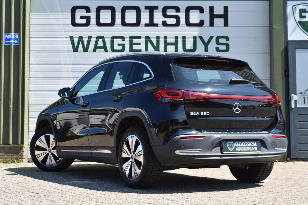 Mercedes-Benz EQA (N072SZ) met abonnement