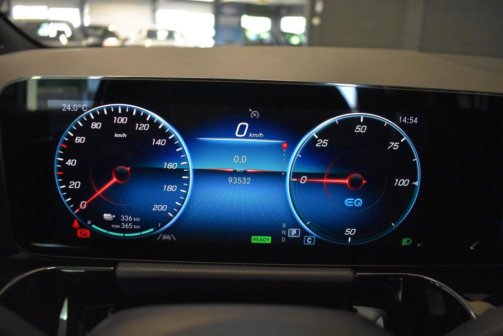 Mercedes-Benz EQA (N072SZ) met abonnement