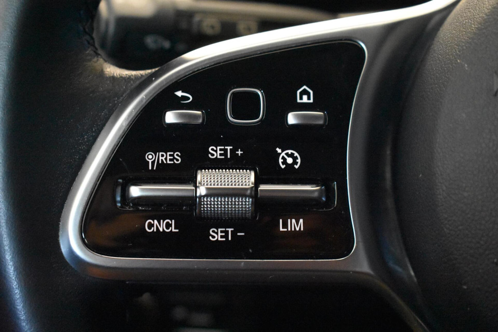 Mercedes-Benz EQA (N072SZ) met abonnement