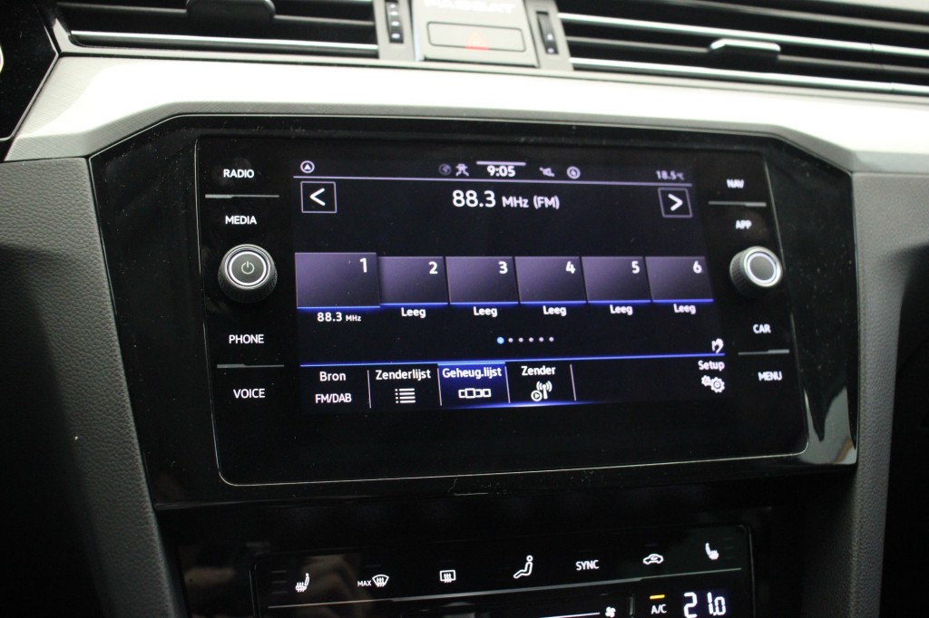 Volkswagen Passat (S755FT) met abonnement