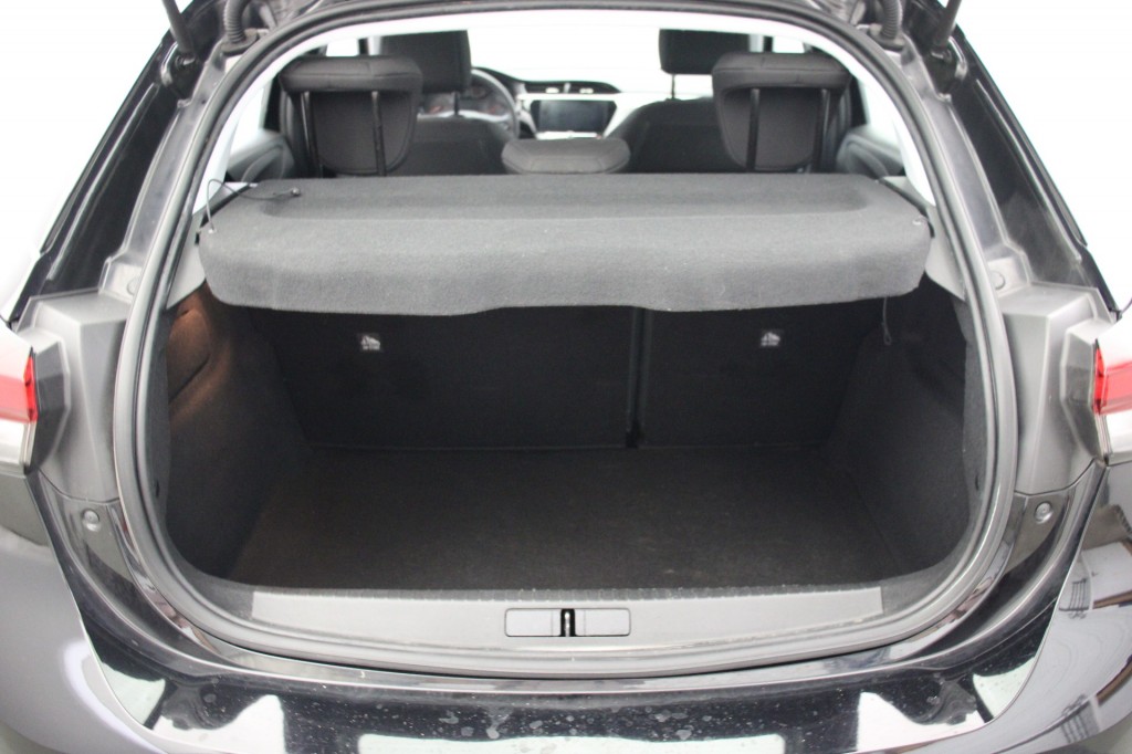 Opel Corsa (L204LB) met abonnement