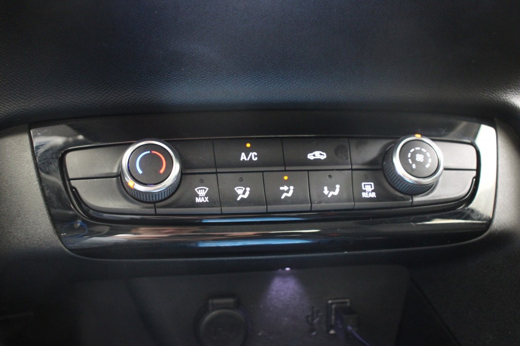 Opel Corsa (L204LB) met abonnement