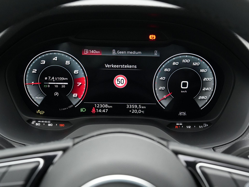 Audi Q2 (HNF64X) met abonnement