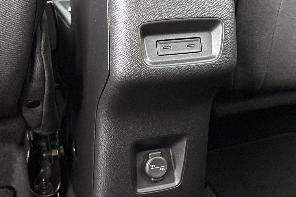 Opel Frontera (JDL92R) met abonnement