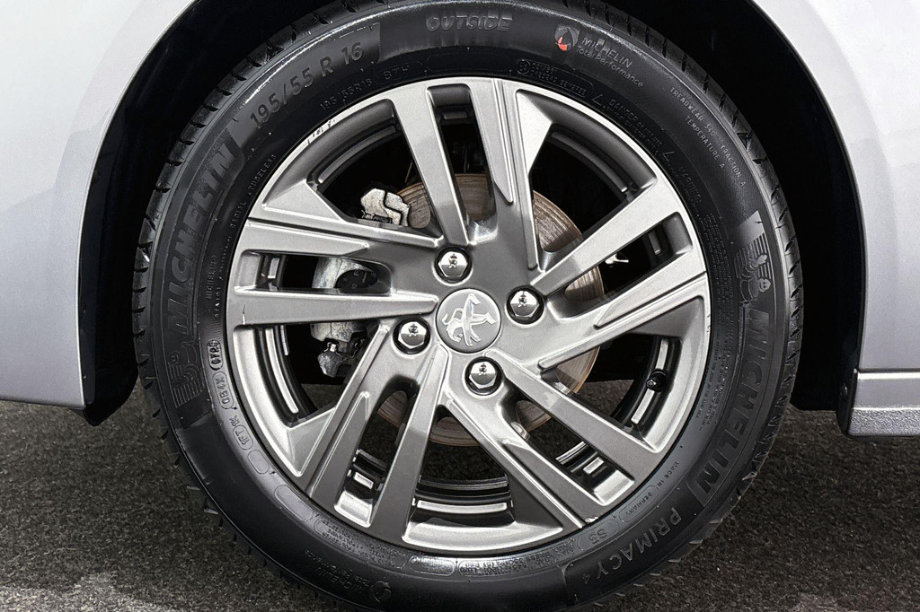 Peugeot 208 (L276JZ) met abonnement