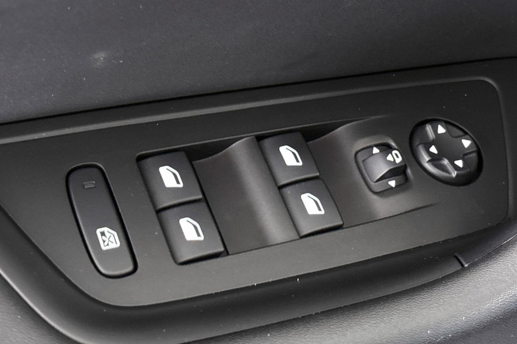 Peugeot 508 (KFZ65X) met abonnement