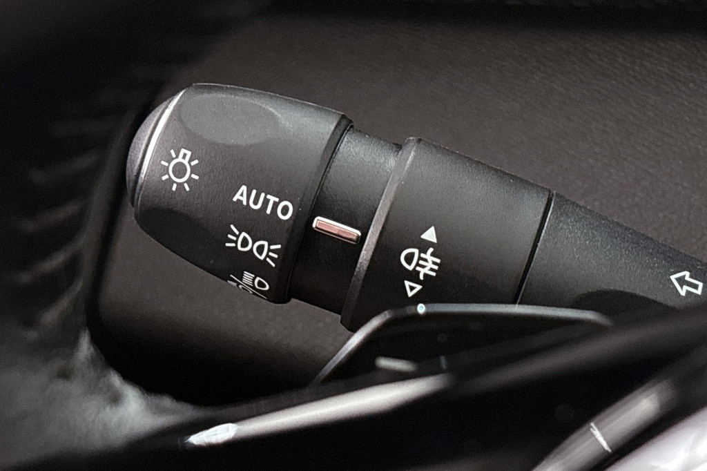 Peugeot 308 (GFR38D) met abonnement