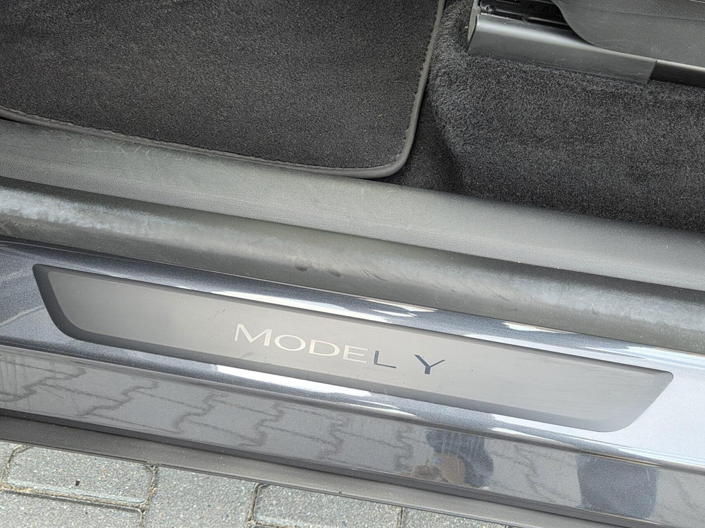 Tesla Model Y (P778GV) met abonnement