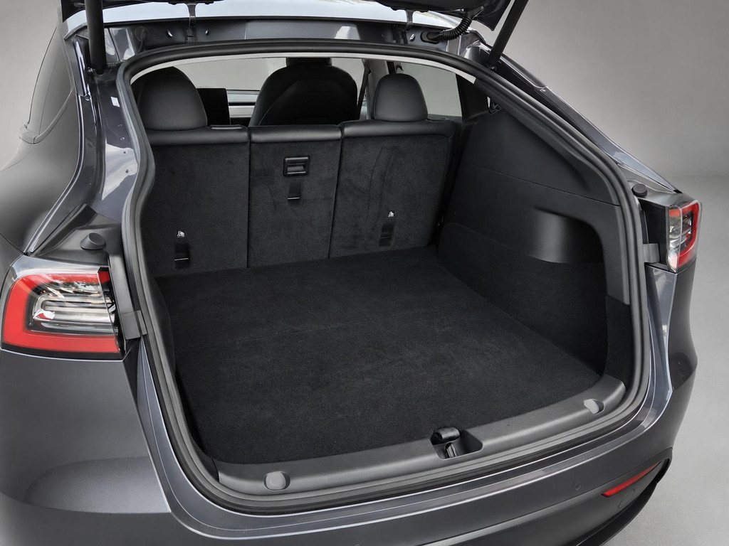 Tesla Model Y (P778GV) met abonnement