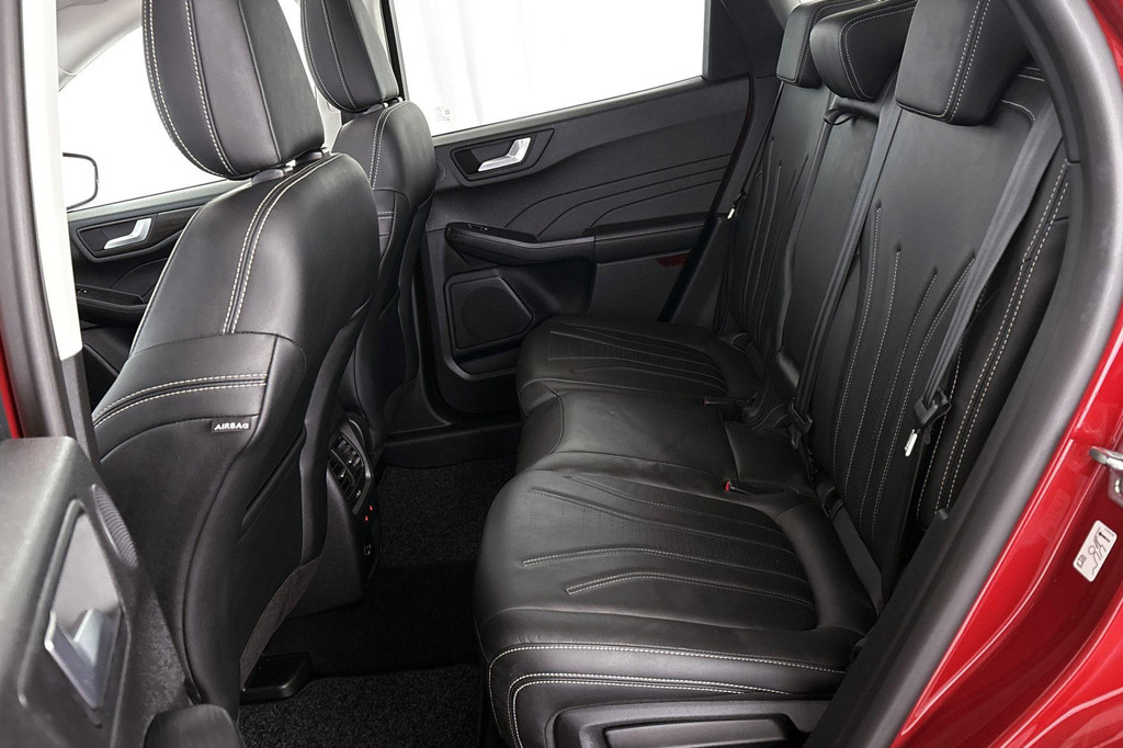 Ford Kuga (L063DB) met abonnement