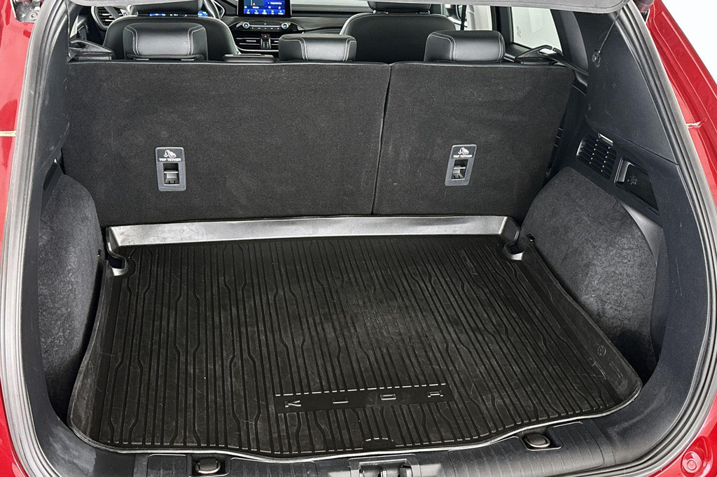 Ford Kuga (L063DB) met abonnement