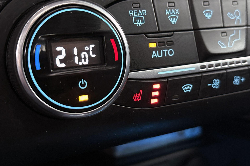 Ford Kuga (L063DB) met abonnement