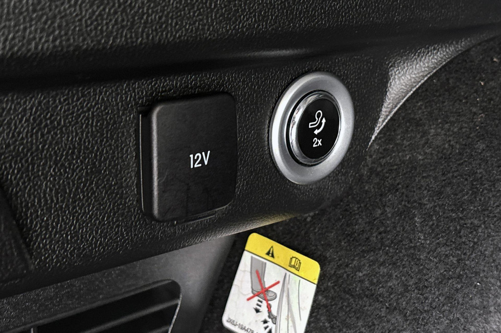 Ford Kuga (L063DB) met abonnement
