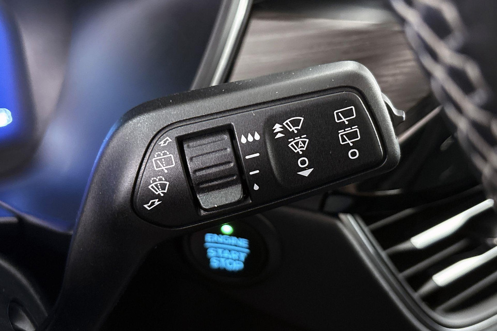 Ford Kuga (L063DB) met abonnement