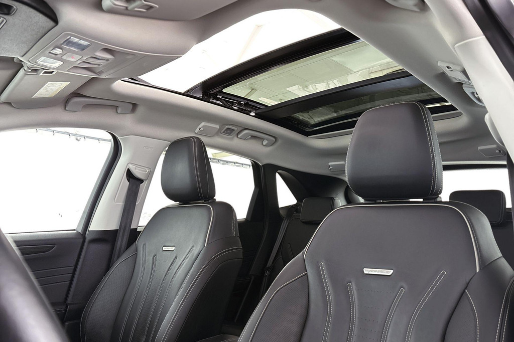 Ford Kuga (L063DB) met abonnement