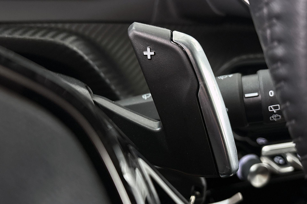 Peugeot 208 (KKV95V) met abonnement