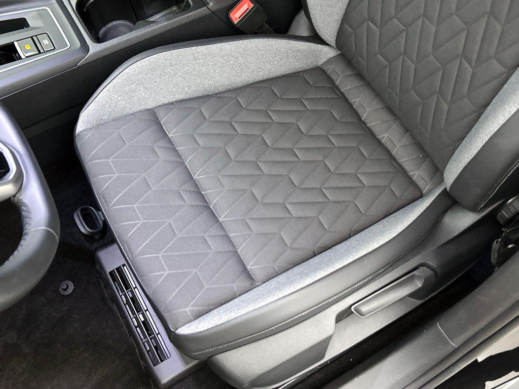 Volkswagen Golf (KHJ67K) met abonnement