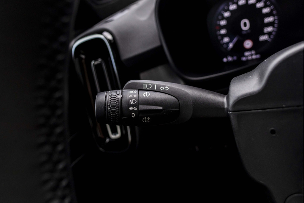 Volvo XC40 (KGV26N) met abonnement