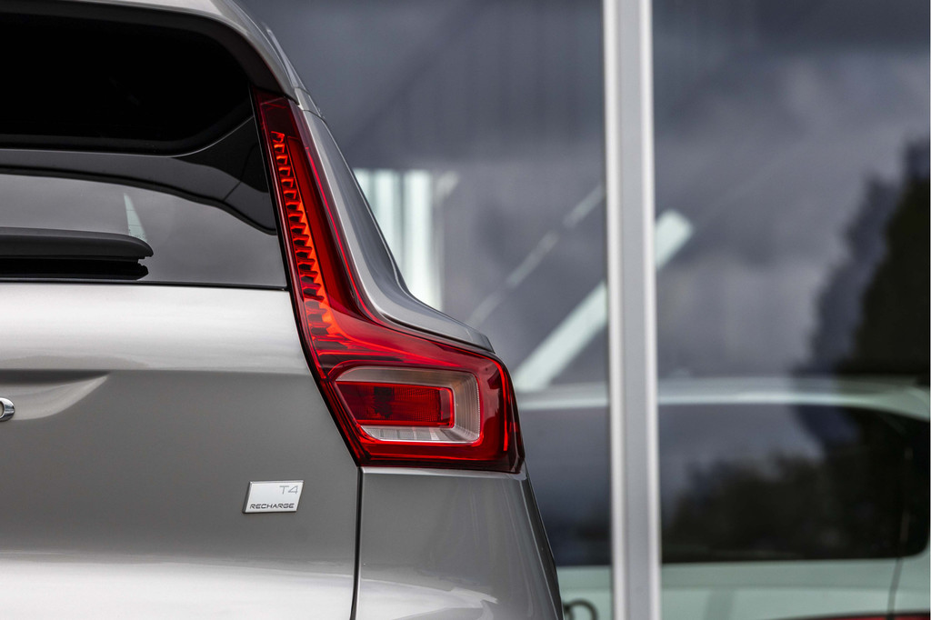 Volvo XC40 (KGV26N) met abonnement