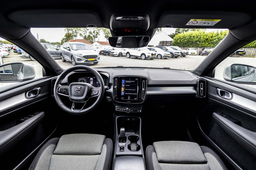 Volvo XC40 (KGV26N) met abonnement
