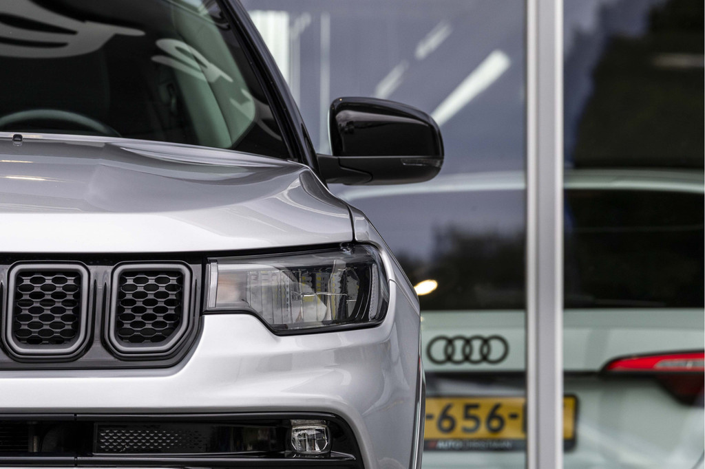 Jeep Compass (KGL09X) met abonnement
