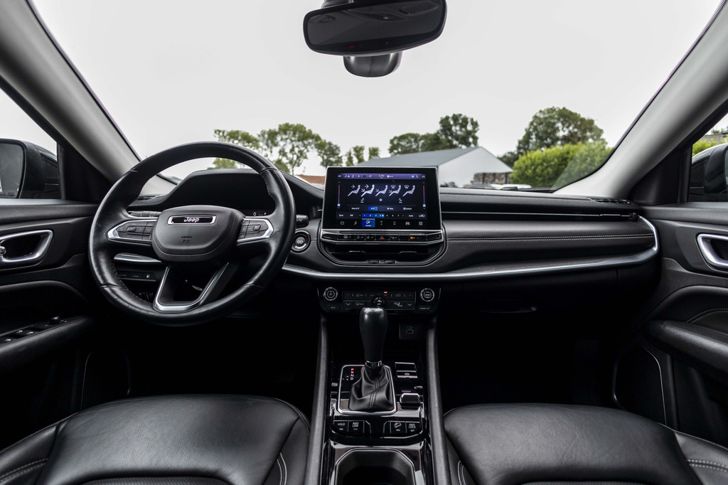 Jeep Compass (KGL09X) met abonnement