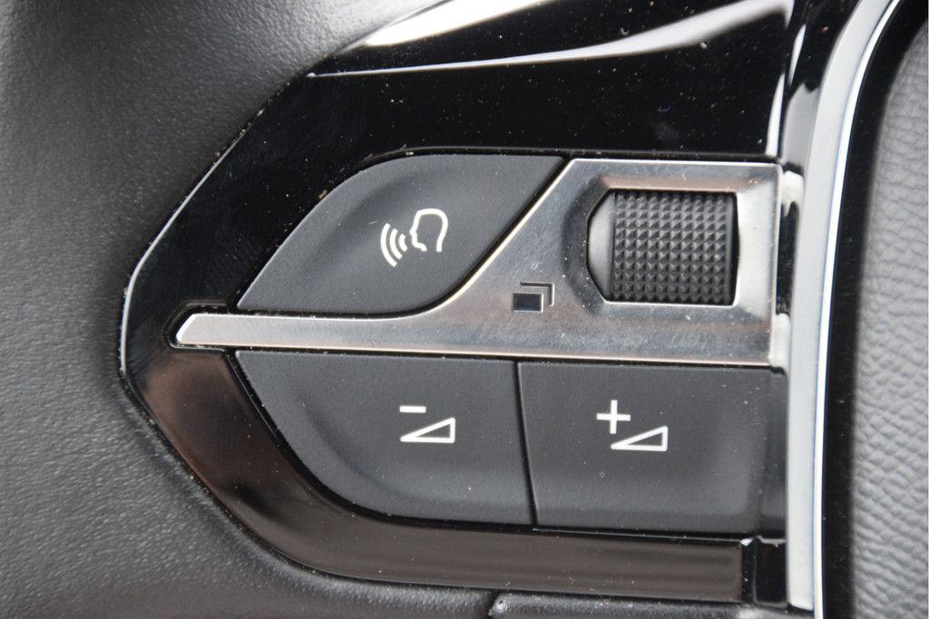 Peugeot 2008 (KLD39N) met abonnement